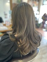プリズム ヘアーデザイン みずほ台店&nbsp;ロングレイヤー　ハイライト