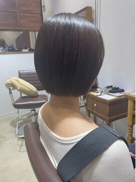 スレッド(SRED) 切りっぱなしボブスタイル