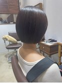 切りっぱなしボブスタイル