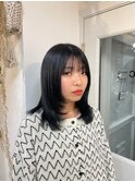 レイヤーカット地毛風艶カラーブルーブラック