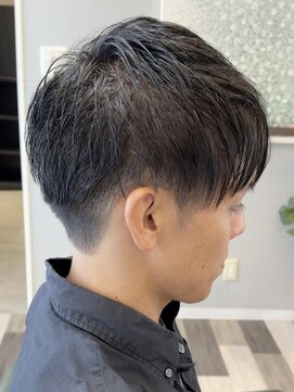 ランソ 新宿(RUNSO) フェザーパーマ×サーフカール×刈り上げセンターパート