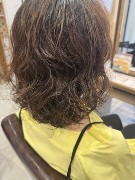 アース オーセンティック アクロスプラザ 与次郎店(EARTH Authentic) ふんわりウェーブパーマ！