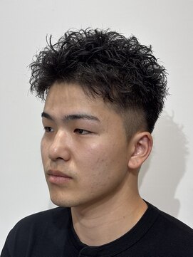 シャイン 大宮(SHINE) メンズカット/パーマ/ヘッドスパ/ブリーチ/眉毛/韓国/大宮/Men's