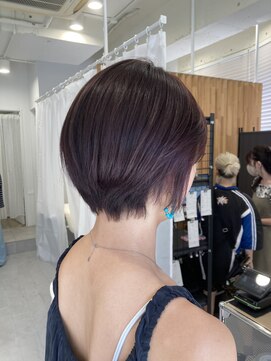 ネオリーブウリ 二子玉川店(Neolive uri) イメチェンホワイトブロンド外ハネボブ美髪ワイドバング