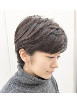 ルーファス 恵比寿 渋谷(Ruufus) 耳かけタイトショート【Ruufus恵比寿渋谷】