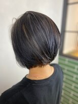 ラトリエ ブロカント 立川北口店(L'atelier BROCANTE)&nbsp;3Dカラー ハイライト ショートボブ  マーメイドアッシュ 小顔