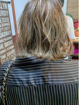 ルーファス 恵比寿 渋谷(Ruufus) ハイライトカラーニュアンスボブ【Ruufus恵比寿渋谷】3159