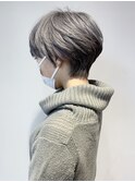 ダブルブリーチで作るハイトーンシルバーショートマッシュ