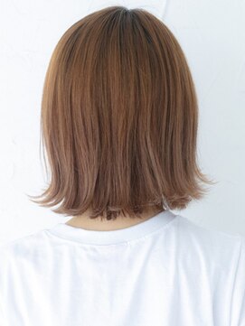 フラクト(FLact) 切りっぱなしボブ_外ハネボブ_ココアブラウン