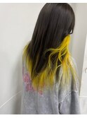 black ×　innner yellow