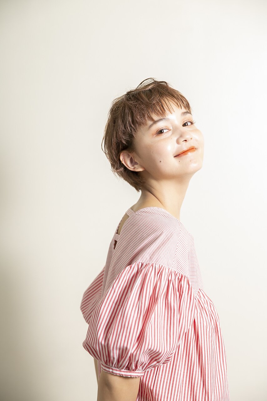 似合わせカット+潤いシャンプー+ケアトリートメント\6000→\5000