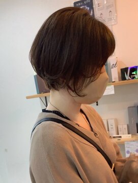 ベラ(Bella) 大人可愛い前下がりショートボブ丸みショート20代30代40代