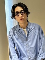 ノラ ギンザ(NORA GINZA)&nbsp;センターパート波巻きスパイラルパーマダウンパーマ黒髪