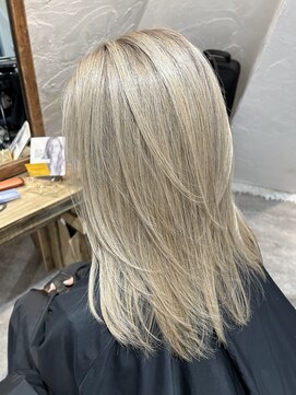 ロア インターナショナル 新宿店(LoA International) 【LoA】シャンパンゴールドベージュホワイトブロンド