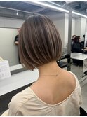 ハイライトバレイヤージュダブルカラーショートカット30代40代