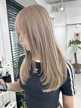 キラ 静岡(KILLA) ブリーチダブルカラー/ミルクティーベージュ/レイヤー/静岡/韓国