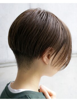 カライングドゥ(ing deux) 大人可愛い20代30代40代黒髪前下がりショートボブ丸みショート◎