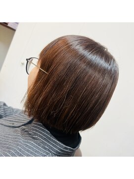 内側をショートにして ミニボブ縮毛矯正♪