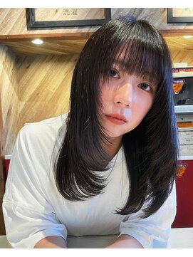  レイヤーカット セミロングレイヤー