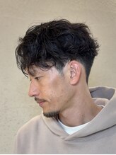グラーツィェドゥーエ(GRAZIE due)&nbsp;スパイラルフェザー/強めフェザーパーマ/スパイラルパーマ