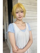ヘアーアンドリラックス アミエ(hair&relax amie)&nbsp;【ぱっと目を惹く！】イエローカラー×レイヤーボブ