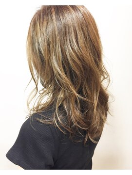 ロロネー 三国(Lolonois) 【Lolonois三国】ハイライトベージュ