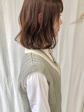 ツイギー 伊賀上ビル店(TWiGGY) ラフなミディアム、ピンクベージュで柔らかい印象に。