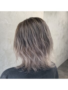 アポロ 横浜駅店(apollo) バレイヤージュ×ホワイトベージュ