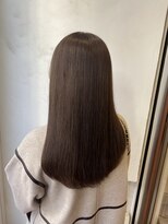 アン(Hair make un)&nbsp;シルバーグレージュ