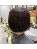 シンプル前下がりボブ