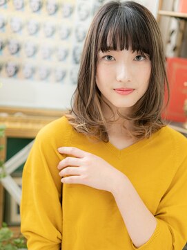 カバーヘアアンドスパ ブリス 浦和(COVER HAIR&SPA bliss) 外国人風ハイライトカラーワンカールミディc5浦和20代30代40代