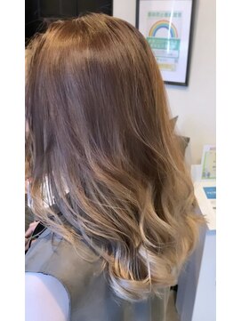 ギミック 自由が丘(gimmick) ヌーディーカラーダブルカラーバレイヤージュハイライト