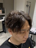 リンカラン トロワ(LINGKARAN Trois)&nbsp;センターパートツイストスパイラル