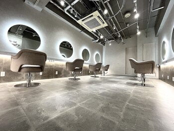 Hair salon Clan luce 心斎橋玉屋町店【ヘアサロン クラン ルシェ】