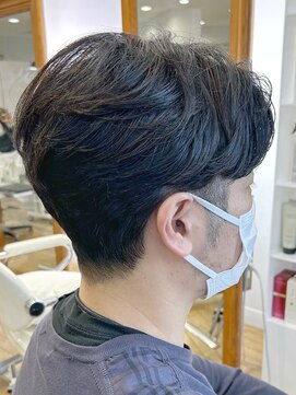 ヘッズ 本八幡店(HEADS) MEN'S HAIR  センターパート　ツイストスパイラル　コンマヘア