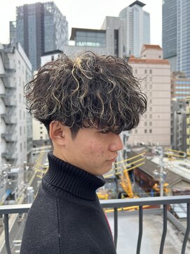 ロンドガルマン 名古屋(Lond GULLMAN) 【Lond GULLMANSEIYA】波巻き×メッシュ×マッシュ