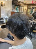 ミディアムパーマスタイル