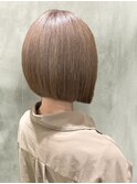 前下がり切りっぱなしボブミルクティーベージュ