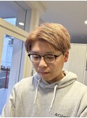 ピンクベージュ