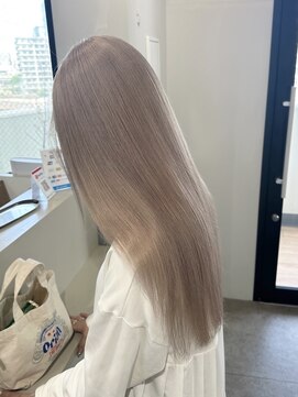 リグ 横浜(Lig.) ミルクティーグレージュカラーダブルカラーケアブリーチ横浜駅