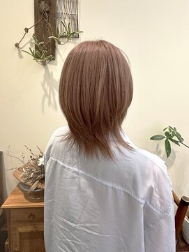 ロア バイ シズク センター南(LOA by sizuk) くびれウルフ×ミルクティーベージュ