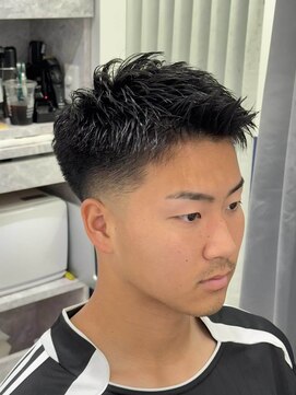 リバティシェアバーバー 銀座2nd(LIBERTY SHARE BARBER) スパイキーショート×テーパーフェード