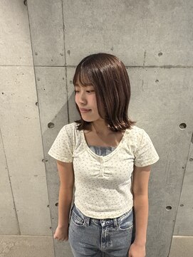 ファルベ(Farbe) 外はねボブ