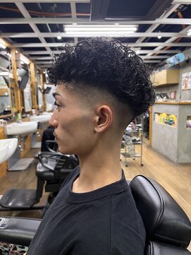 ファクトリーバーバーショップ(FACTORY barber shop) パーマ× fade