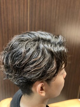 ヘアーモードキクチ 神田日銀通り店 神田カルマパーマ