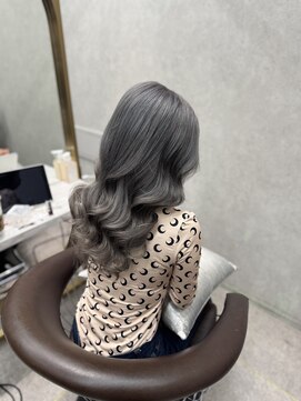 ロンド レア 天神大名店(Lond Le’a) 成人式前学生人気No.1ハイトーン！