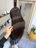 シシ 新宿(She 2.) 髪質改善/縮毛矯正/カラー/トリートメント/韓国/艶髪/艶感