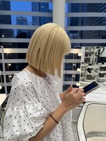 インフィス(INFIS)&nbsp;ブロンド抜きっぱなし×ボブヘア