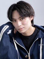 コンフィデンス メンズヘアー(confidence MEN'S HAIR)&nbsp;大人の色気を出す微分けニュアンスパーマ×センターパートウルフ