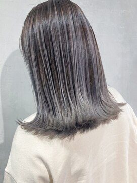 アイティー バイ アルバム 中野店(IT by ALBUM) ホワイトシルバー_クールショートピンクベージュ_ba308883